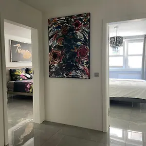  Apartment Luxurious 2 Bedroom Old Germany