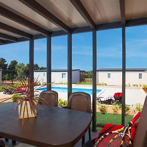 Adria Mobile Homes In Kastanija 4* Novigrad Istria